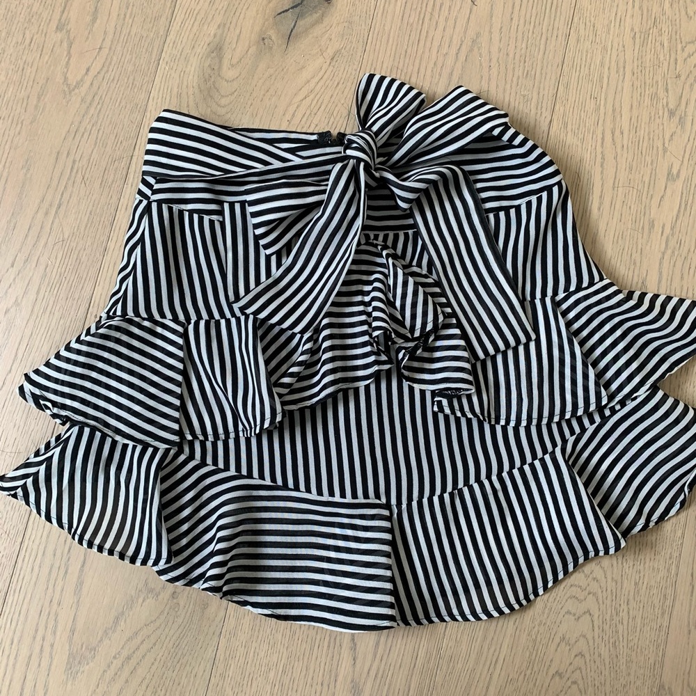 Stripped Ruffle Skirt - Picture 2 of 3